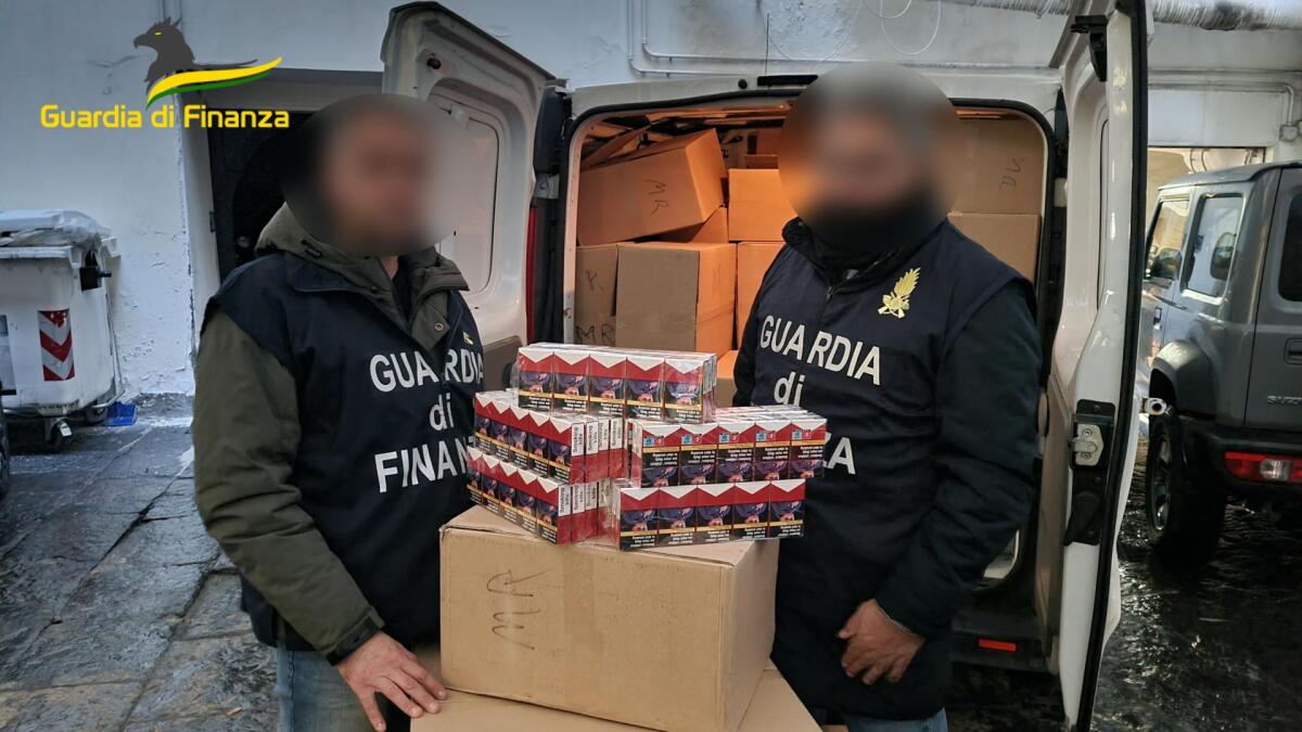Sequestrate  1.100 Kg di sigarette di contrabbando contraffatte. - 