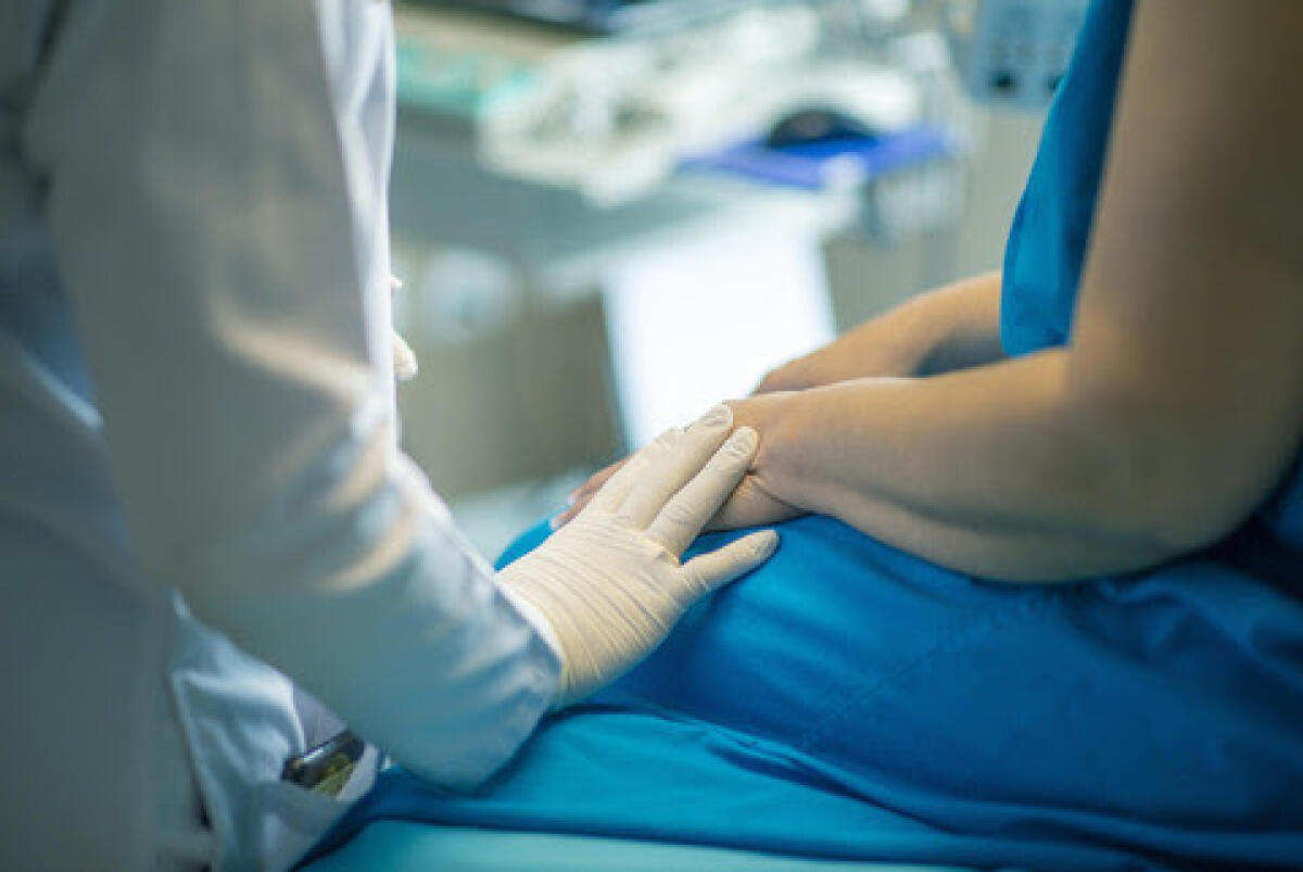 Tremila euro per operare paziente oncologica, chirurgo sotto accusa - 
