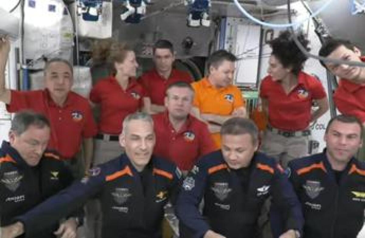 Spazio, navetta missione Ax-3 agganciata alla Stazione Spaziale Internazionale - 