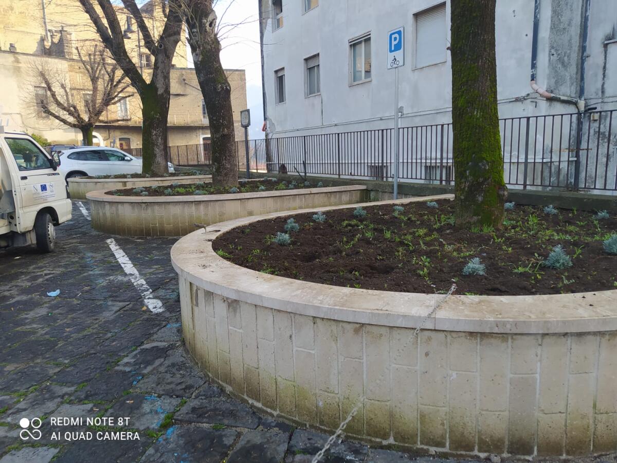 Sant'Agata de' Goti. Vandali in azione nel centro storico - 