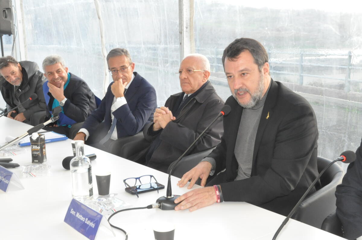 Salvini e De Luca sulla Diga di Capolattaro - 