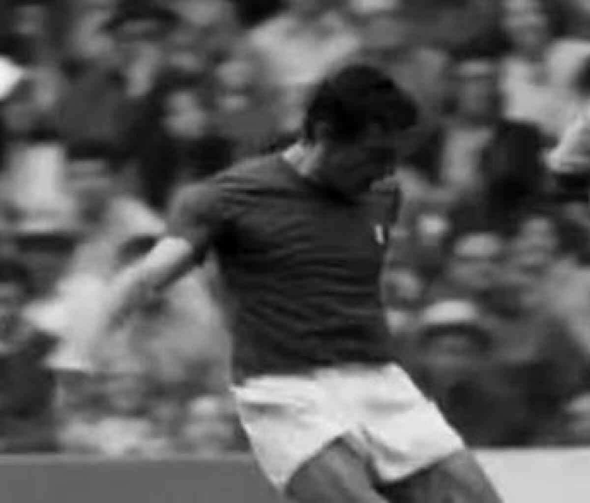 Morte Gigi Riva, il dolore del calcio italiano: da Capello a Zoff, l'addio a Rombo di Tuono - 