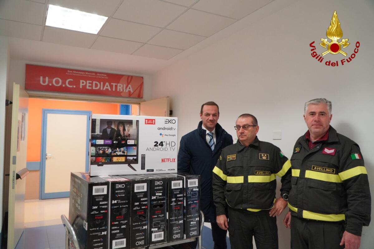 Consegnati al reparto di pediatria del Moscati tredici televisori - 