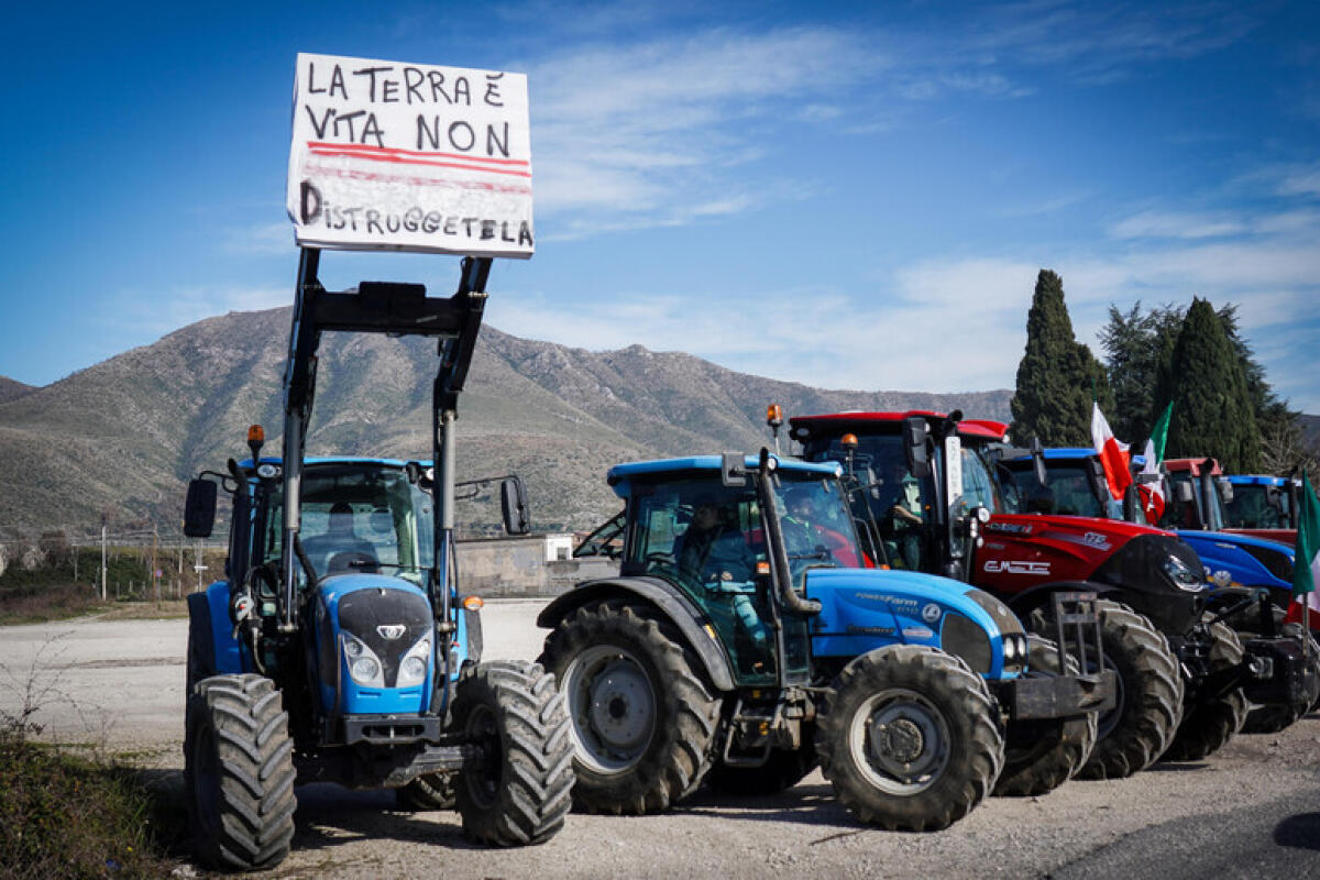 Protesta trattori, annunciate altre mobilitazioni. - 