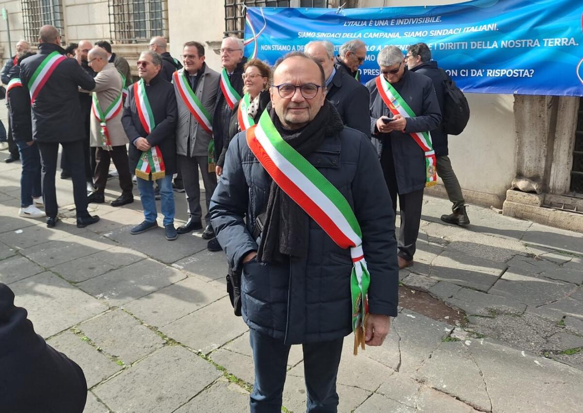 Il sindaco di Montesarchio a Roma per dire no all'autonomia differenziata. - 