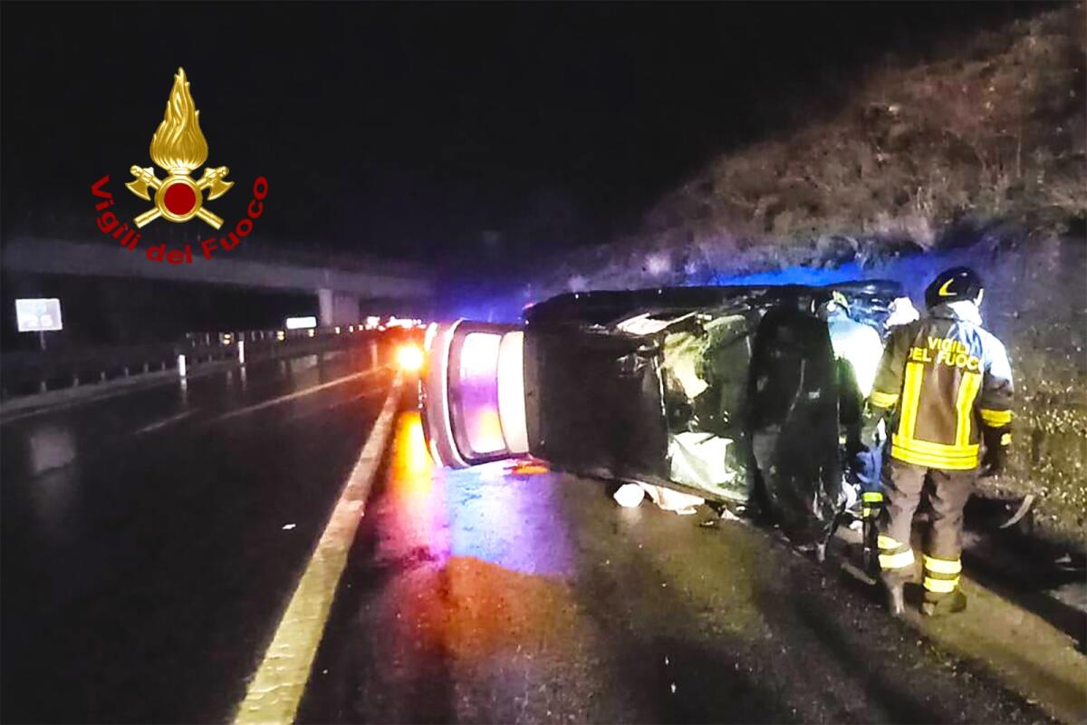 E' di un ferito bilancio incidente su A16 - 