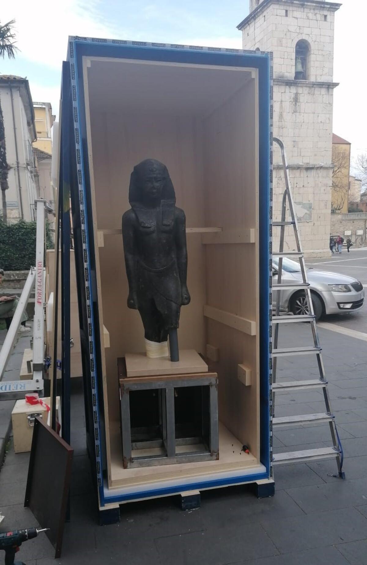 Tornati presso la Sezione Egizia del Museo Arcos i reperti del Tempio di Iside di Benevento - 