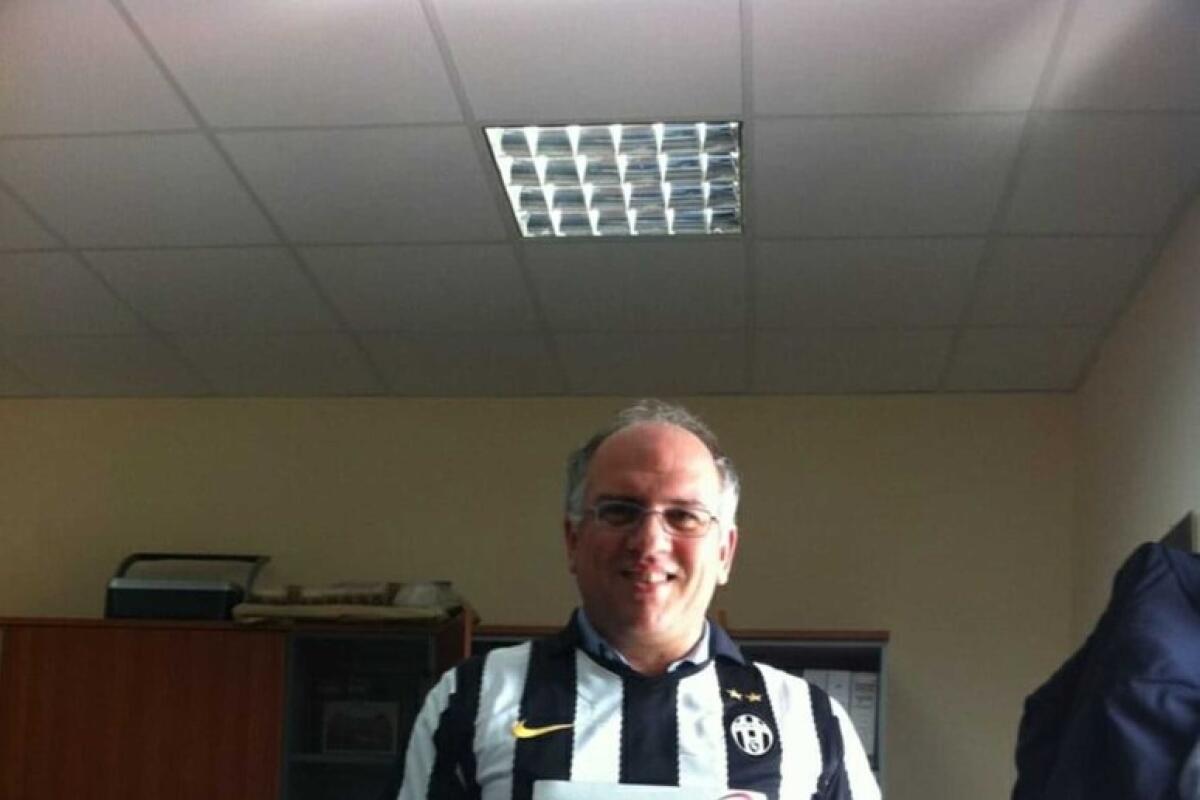 Sputi a oncologo Ascierto prima della partita Napoli-Juve. - 