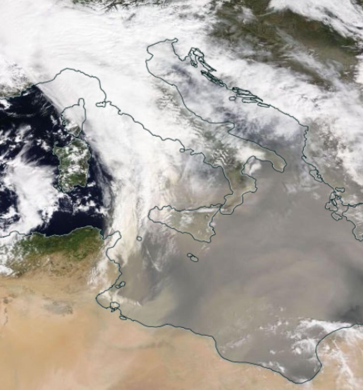 Eccezionale afflusso di polveri sahariane: picchi di PM10 in Campania. - 