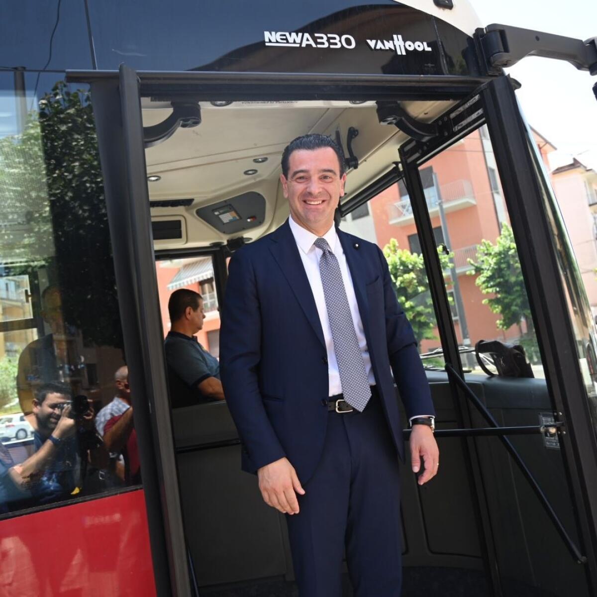 Rifondazione Comunista sulle dimissioni del sindaco di Avellino - 