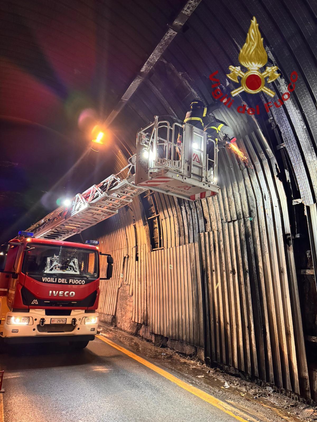 Galleria di Solofra chiusa in entrambi i sensi di marcia - 