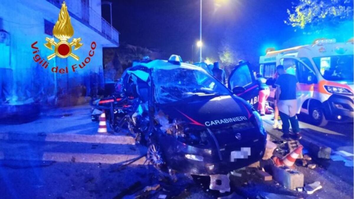 Tragico incidente: perdono la vita due giovani carabinieri - 
