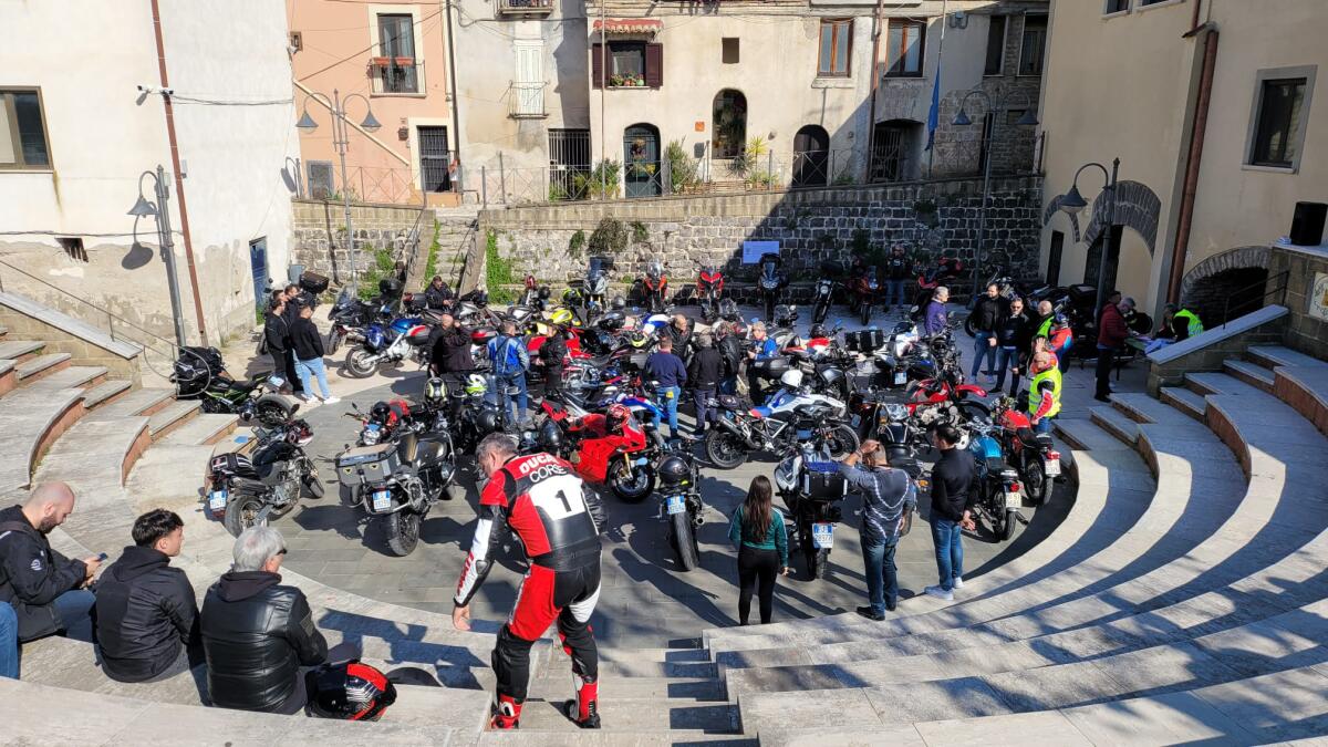 Raduno Motociclisti Sanniti a Castelvenere. - 