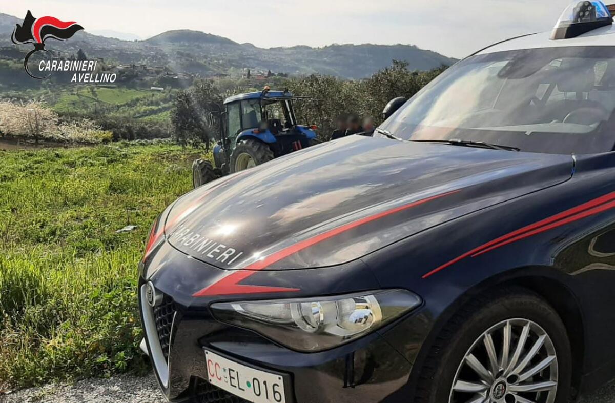 Si ribalta trattore, ferito un 56enne - 