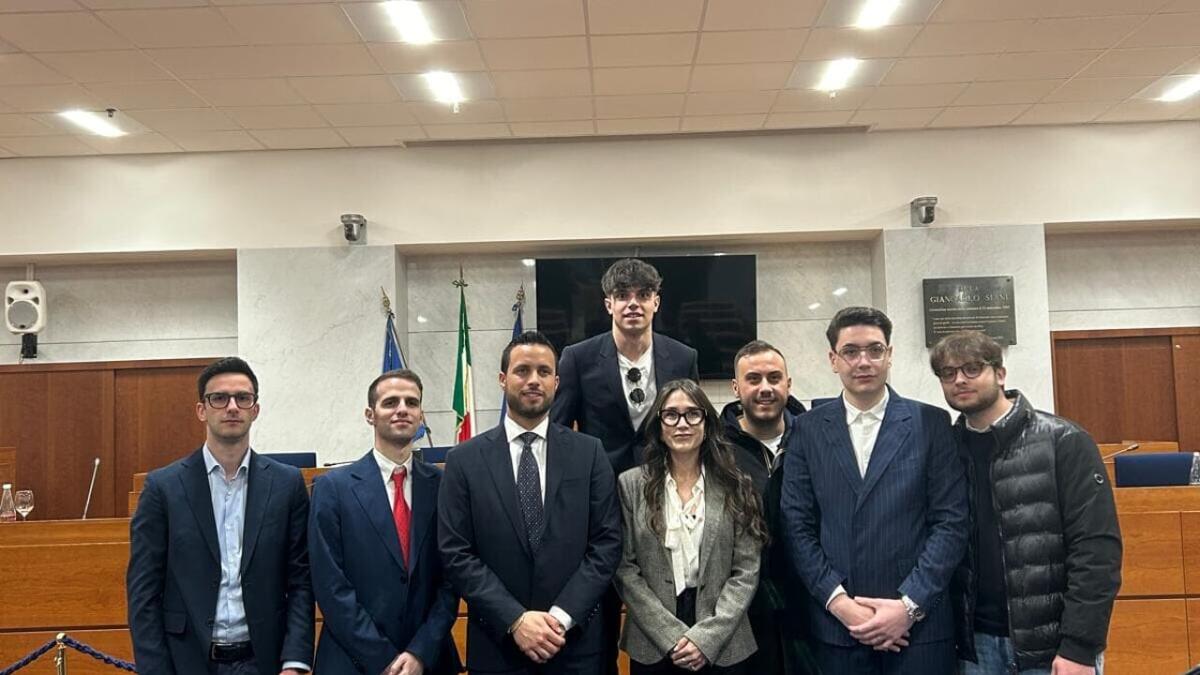 Il Presidente Carol Gasparri alla guida della nuova Commissione Politiche Giovanili di Avellino del forum Regionale dei Giovani. - 