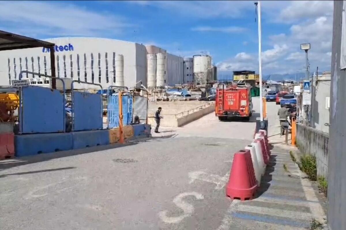 Incidente sul lavoro in un cantiere, un morto e due feriti - 