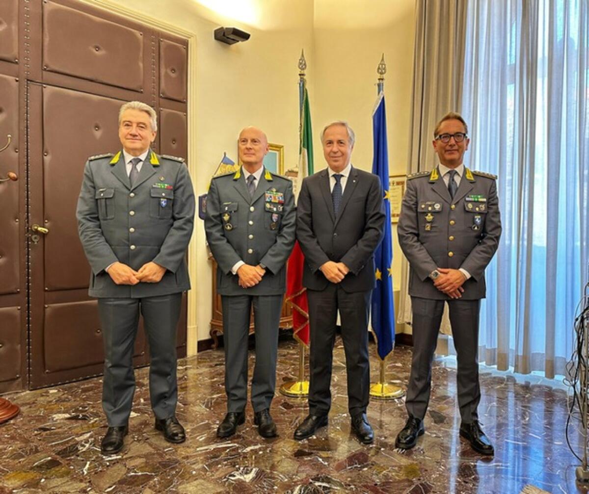 Generale di Corpo d’Armata Vito Augelli, in visita al Prefetto di Benevento - 