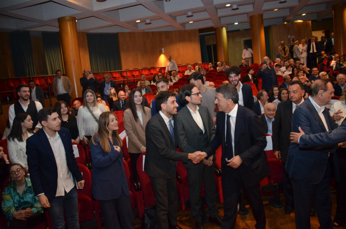 Matteo Renzi interviene al primo corso della Scuola di Alta Formazione Politica “Res Publica - 
