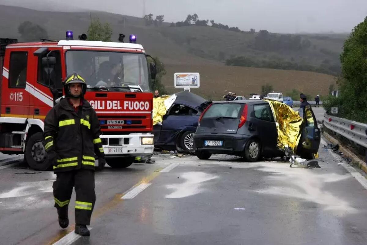 Alla guida ubriaca, morti in un incidente un bimbo e una 20enne - 