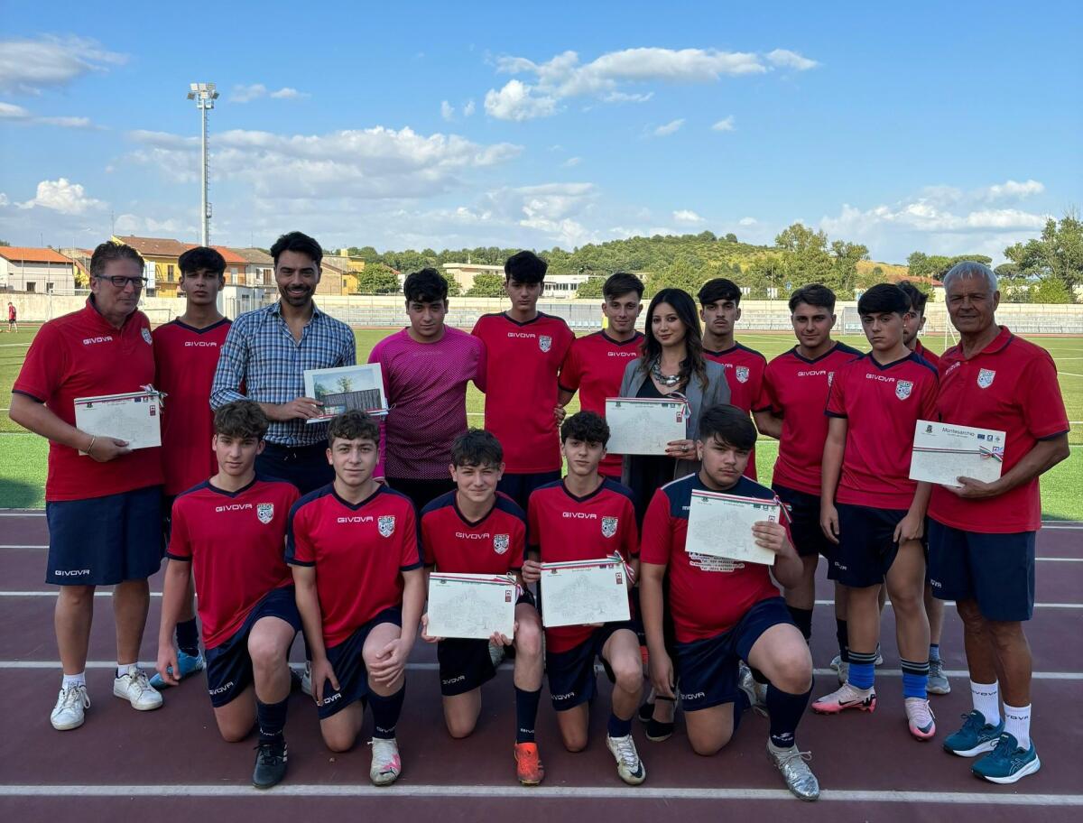 Atleti Giada Club di Calcio a 7 speciali ambasciatori della Città di Montesarchio. - 