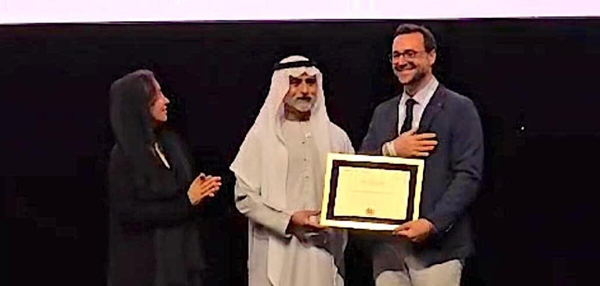 Geppino Falco premiato a Dubai per le sue attività di ricerca a Biogem. - 