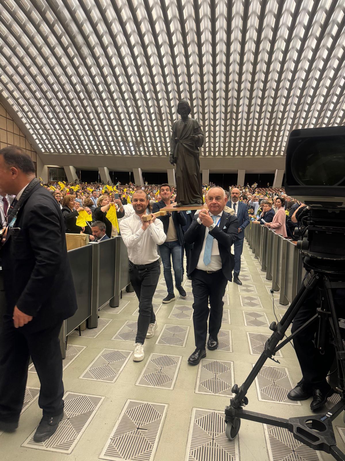 Le Acli della Campania, con una folta delegazione sannita, da Papa Francesco. - 