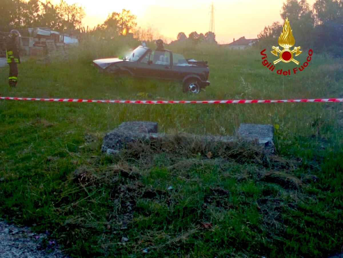 Mortale incidente stradale in Irpinia, vittima un 26enne - 