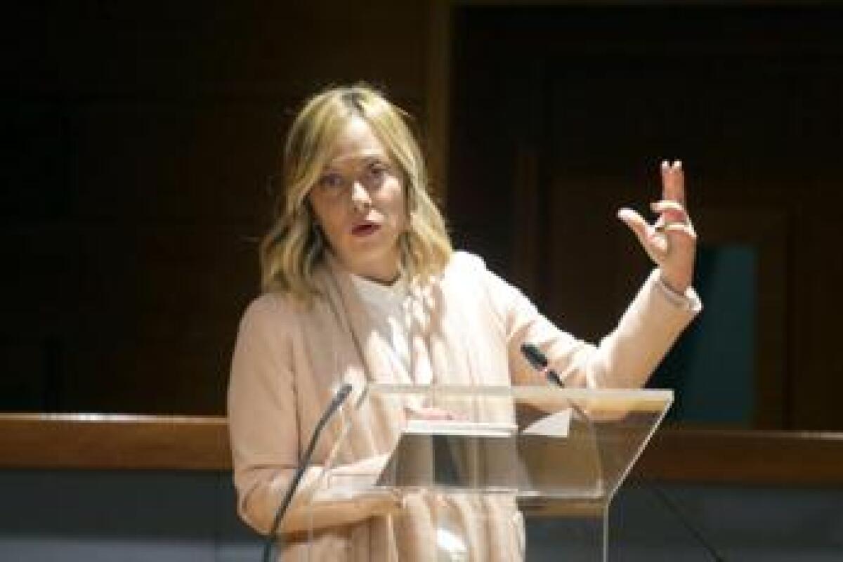 Meloni a FdI: non c'è spazio per nostalgici e antisemiti. - 