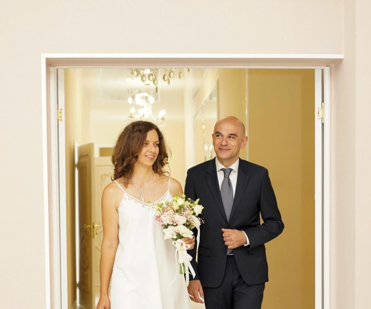 Roccabascerana. Il neurochirurgo Enzo Testa si sposa nel cuore della Russia - 