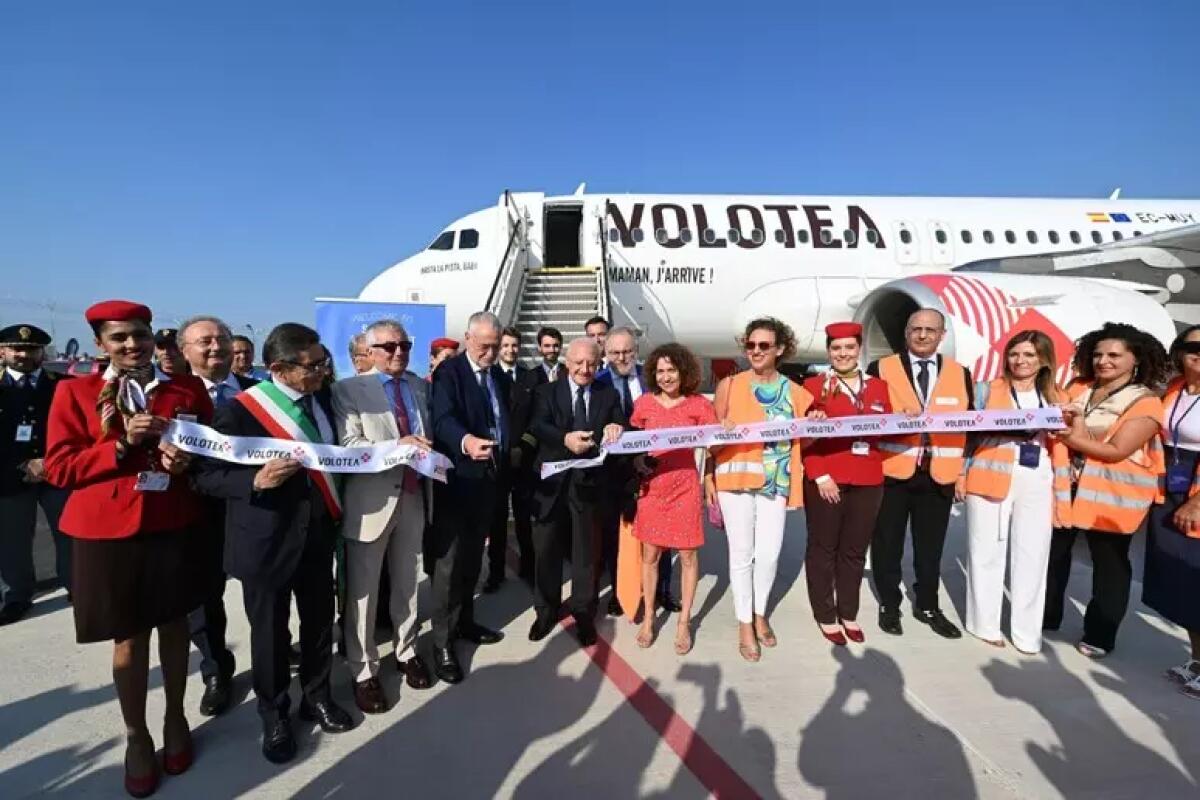 Inaugurato l'aeroporto di Salerno - 