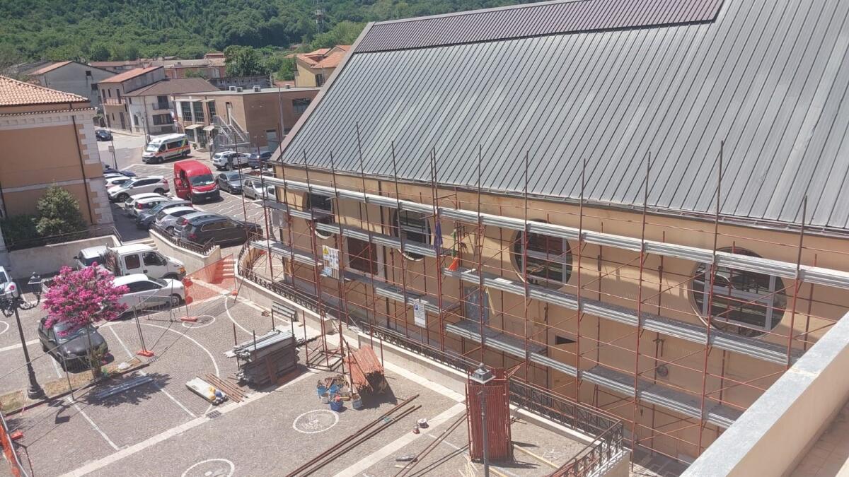 Cervinara. Lavori di manutenzione straordinaria sala consiliare. - 