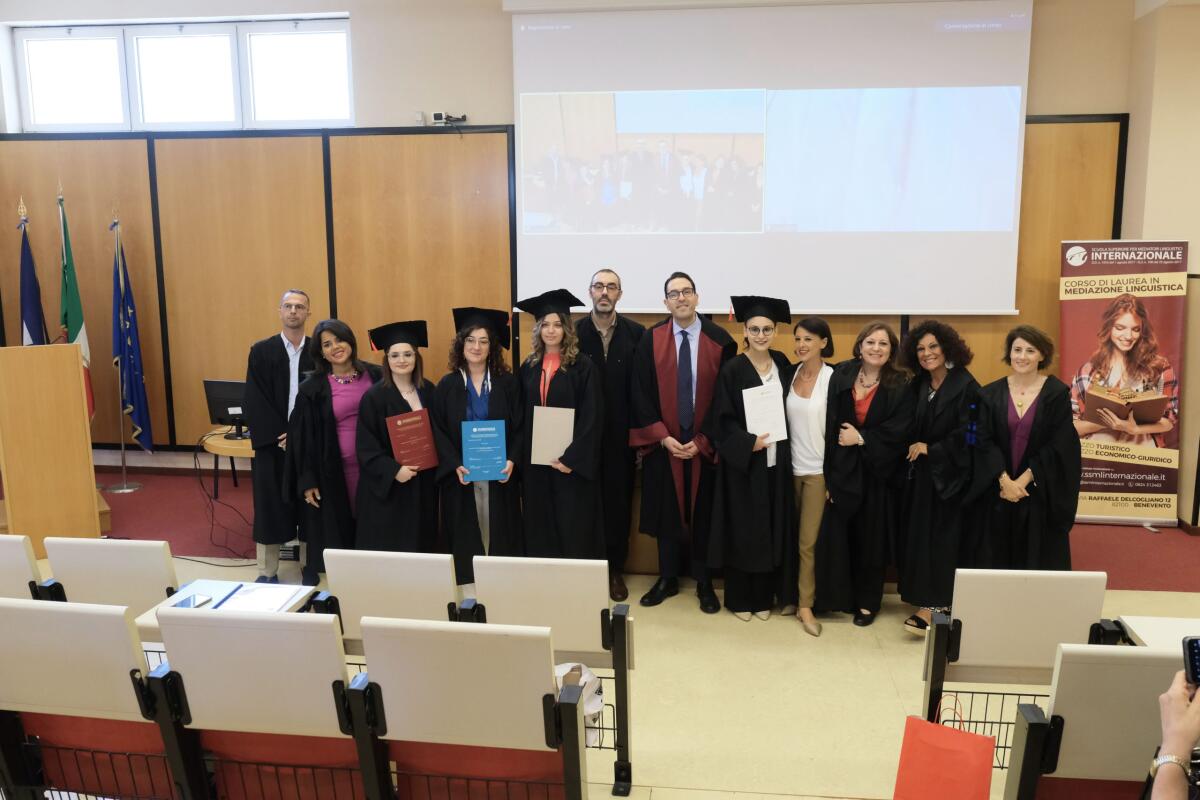 Quattro studentesse dell’Istituto Universitario per Mediatori Linguistici hanno concluso percorso di studi. - 