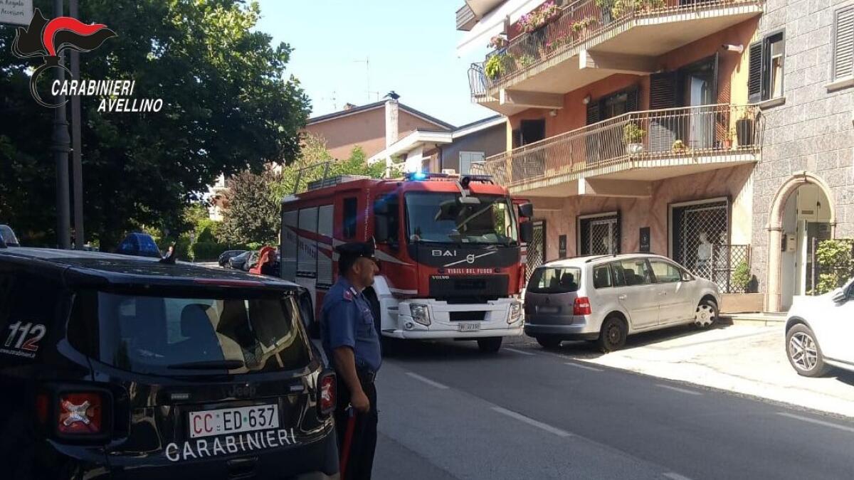 Lioni.  Incendio in un appartamento. - 