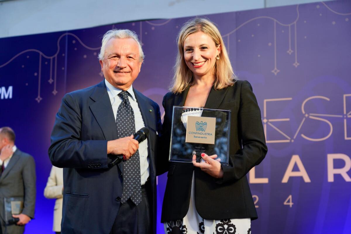 Marcella De Vizia premiata da Confindustria. - 