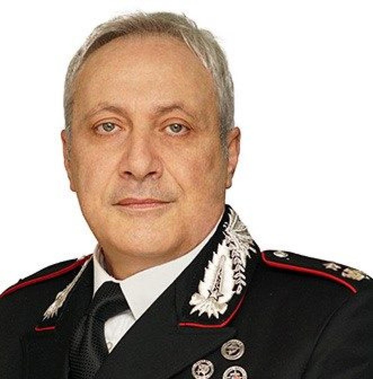 Dopo 37 anni di servizio nell’Arma, il Maggiore Salvatore Andreiuolo, va in pensione  - 