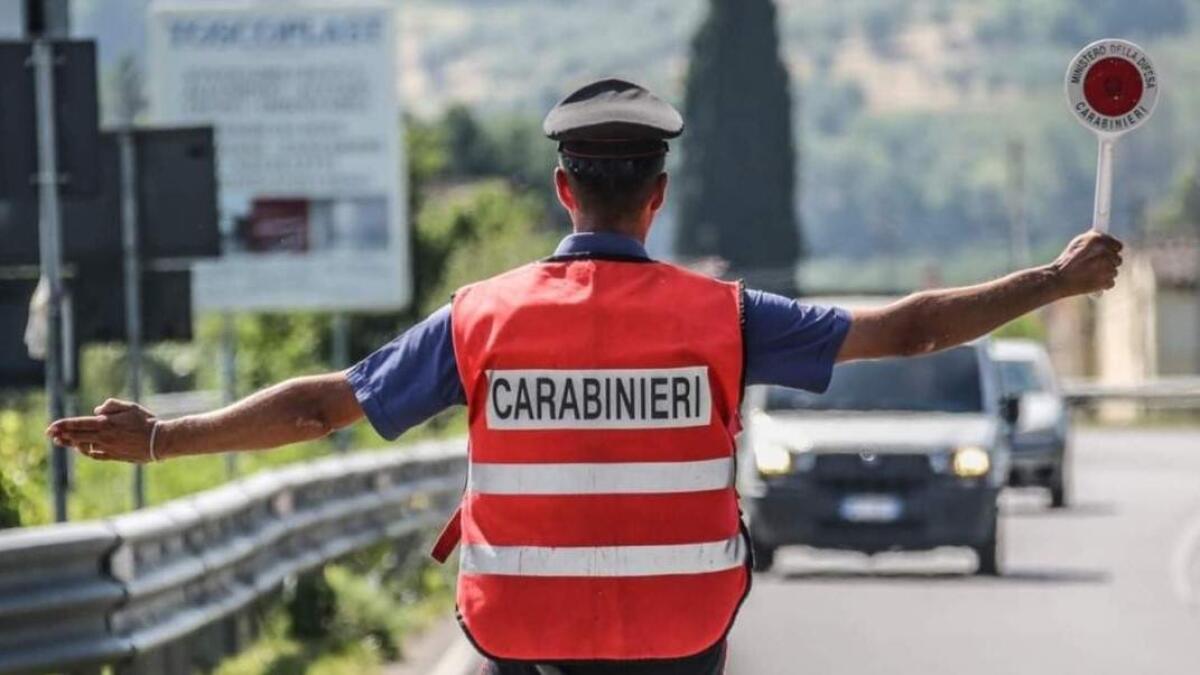 Alta Irpinia. Controllo del territorio da parte dei Carabinieri: denunce, sequestri e fogli di via. - 