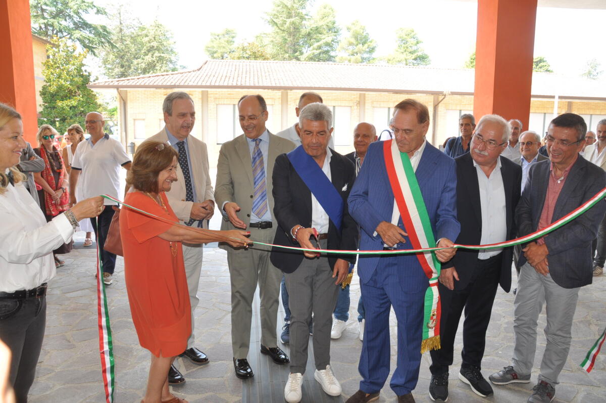 Inaugurato nuovo edificio scolastico "Mario Vetrone" - 