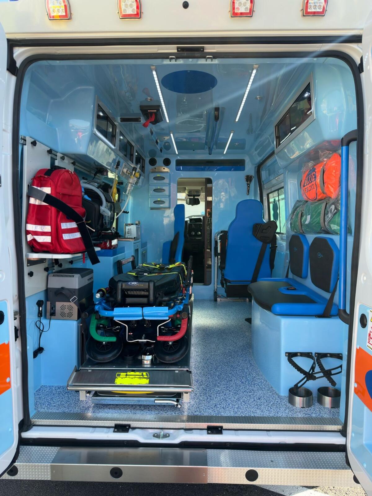 Famiglia Barbati regala un’ambulanza all’Ospedale di Ariano Irpino. - 