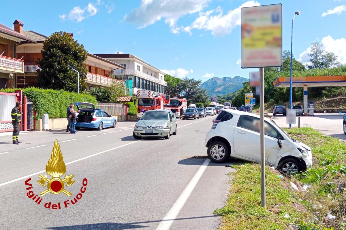 Atripalda. Scontro tra auto, due le persone ferite - 