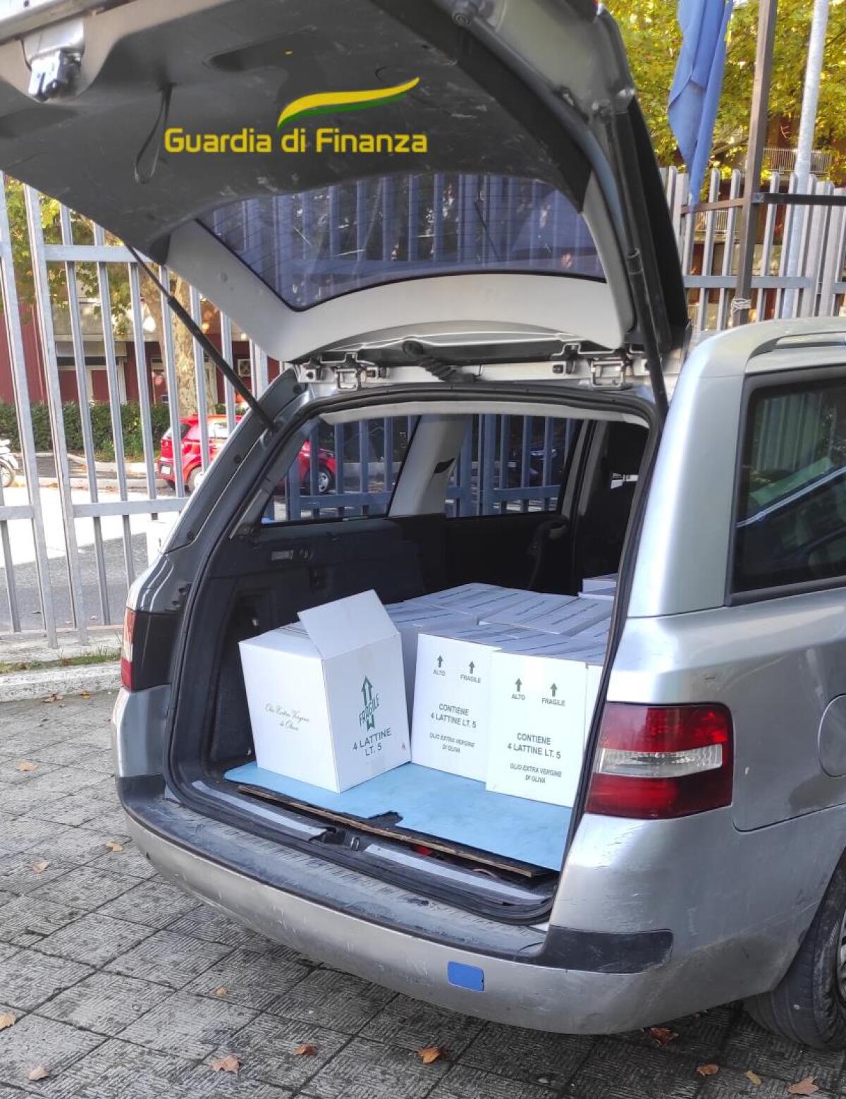 Avellino. Sequestrati 660 litri di olio extravergine d’oliva, di origine sconosciuta  - 