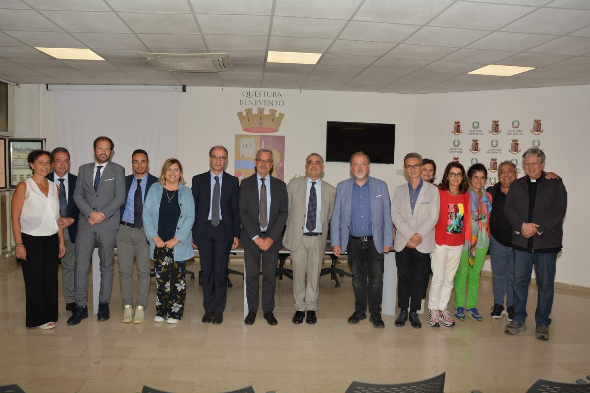 Procuratore Capo Policastro e Procuratore Aggiunto Scarfo' in visita al Questore di Benevento. - 