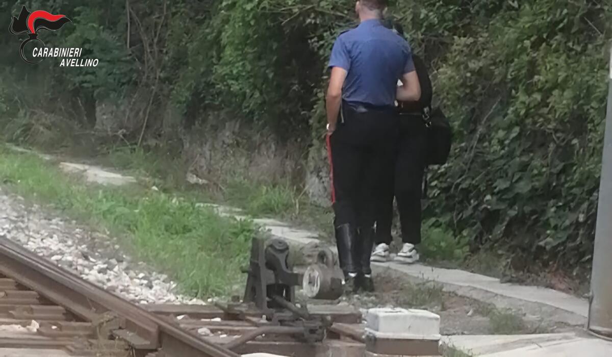 20enne litiga con i genitori e minaccia di togliersi la vita - 