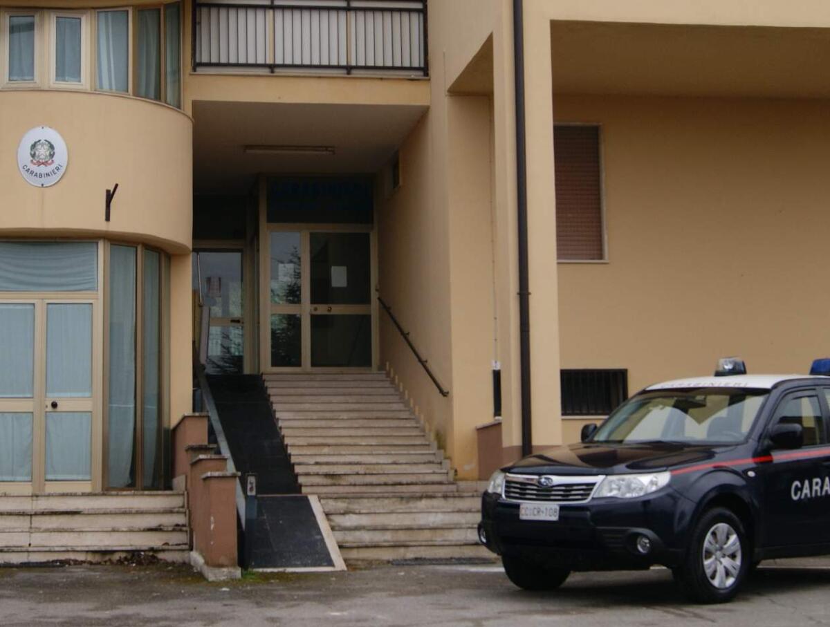 Viola divieto di avvicinamento, ai domiciliari un 33enne - 