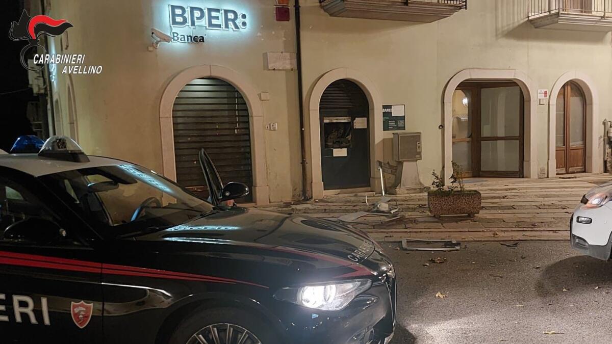 Guardia Lombardi. Assalto allo sportello ATM. - 