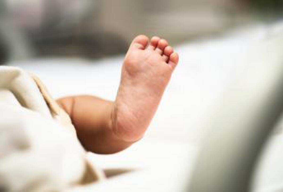 Gravidanza regolare, parto riuscito, ma il piccolo Gabriele, di due giorni, muore all’improvviso. - 