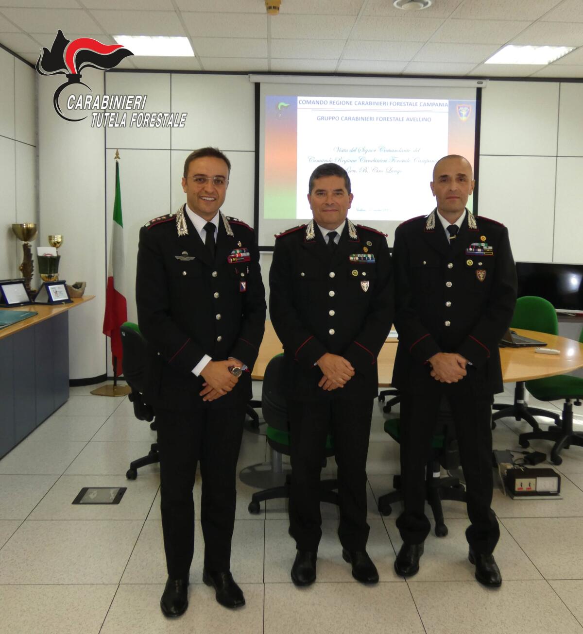 Gen.Nazario Palmieri in visita istituzionale presso il Nucleo Carabinieri Forestale di Bagnoli Irpino - 