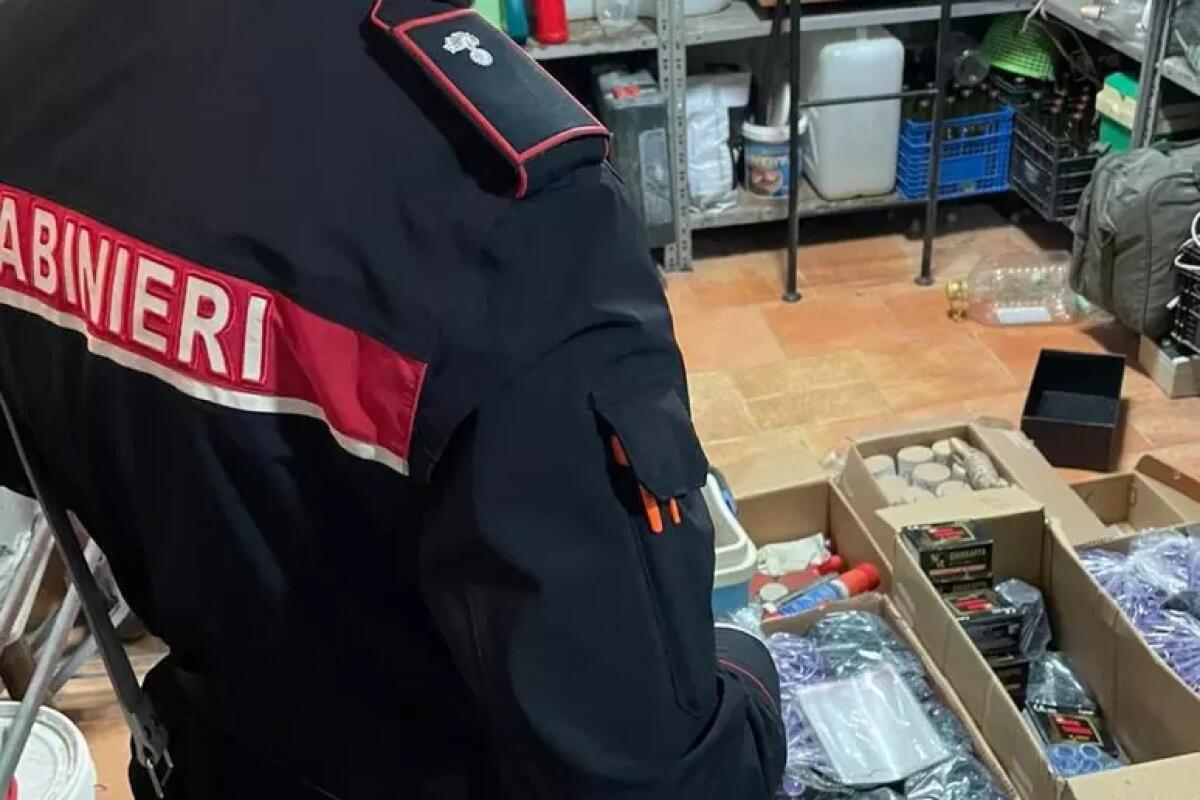 Carabinieri trovano 65kg di esplosivo in un garage - 
