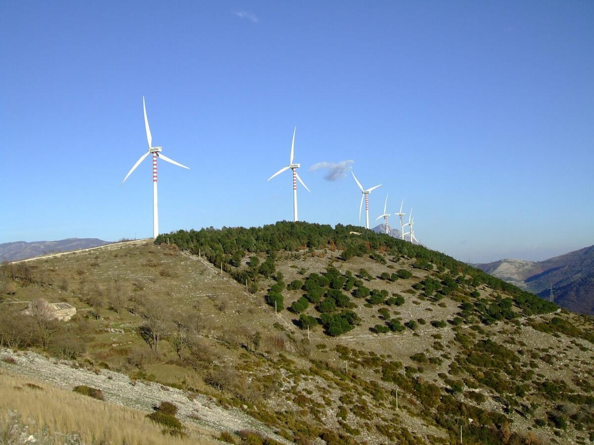 Il PRC per una transizione ecologica giusta, contro l'eolico selvaggio. - 