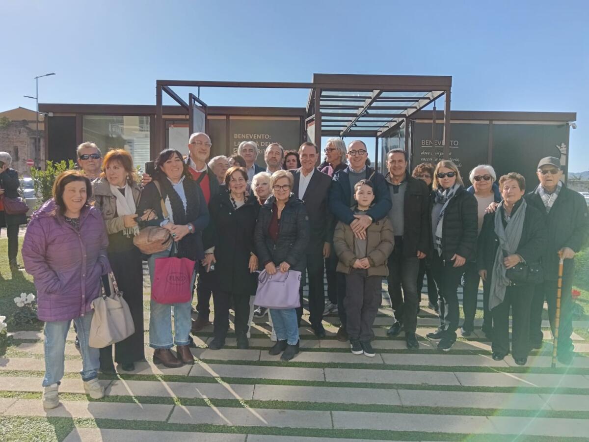 Turismo, successo per il tour tra le bellezze della Città e i mercatini di Natale di Apice. - 