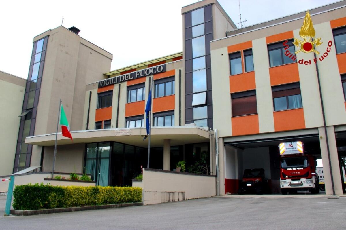Panchina Rossa sarà installata presso il Comando dei Vigili del Fuoco di Avellino. - 